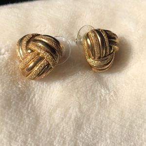 Golden toned earrings